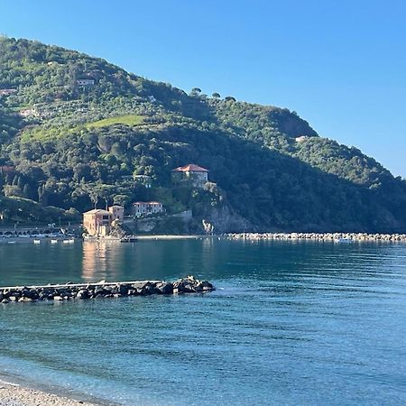 Beatrice Nel Centro Di Levanto Eksteriør bilde