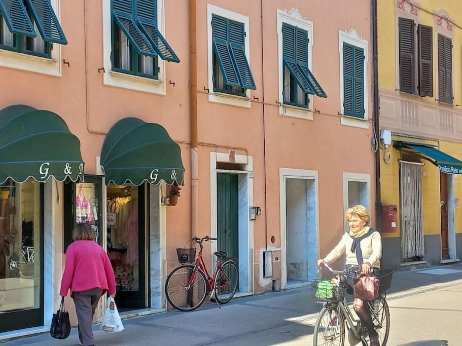 Beatrice Nel Centro Di Levanto Eksteriør bilde